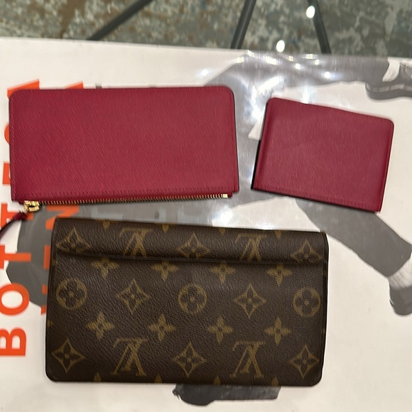 Louis Vuitton Jeanne Purse with Inserts - Picture 3 of 7